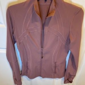 LuLuLemon dusty rose long sleeved stretchy jacket. Gently Used!